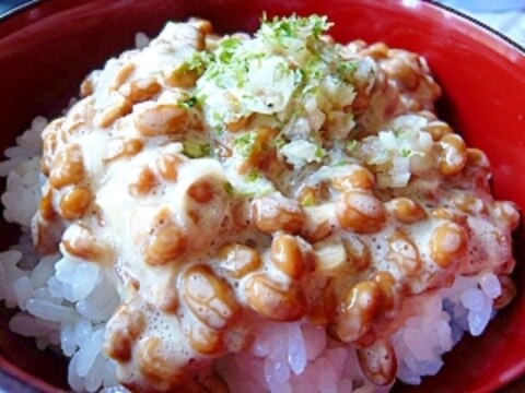 ミョウガの時期に…納豆にも入れてみよう♪